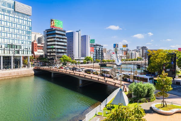 博多ツアー 費用