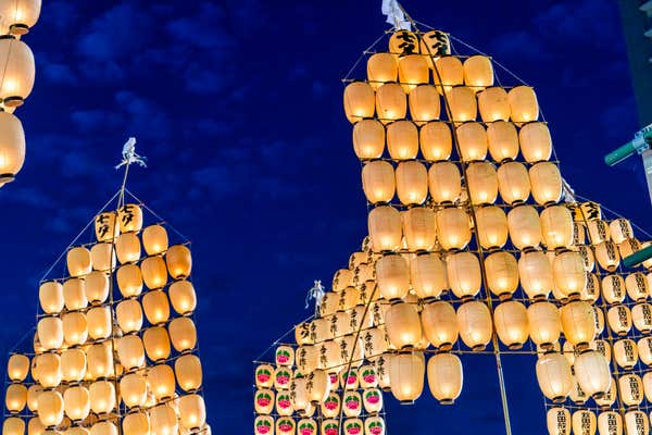 秋田竿燈まつりツアー 選び方