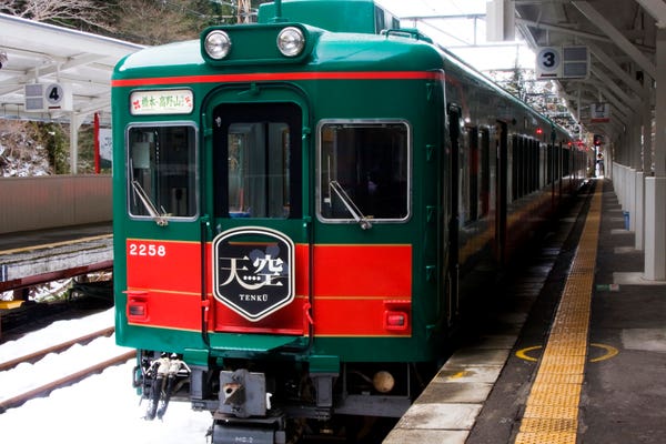 観光列車「天空」