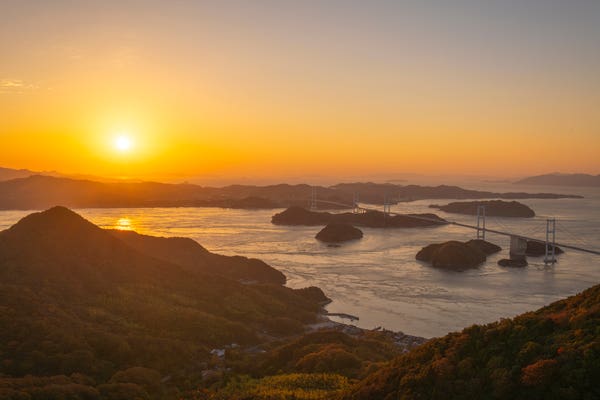 しまなみ海道の夕暮れ
