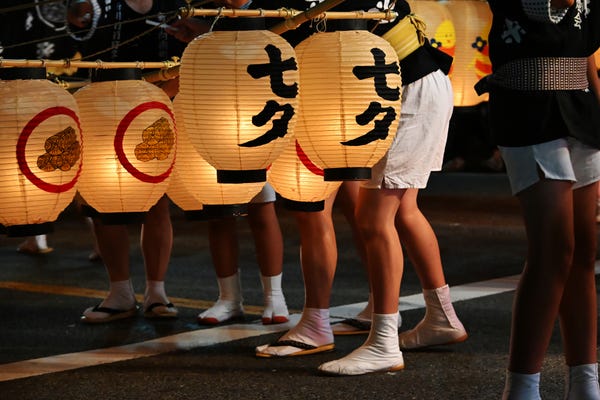 秋田竿燈まつり おすすめ