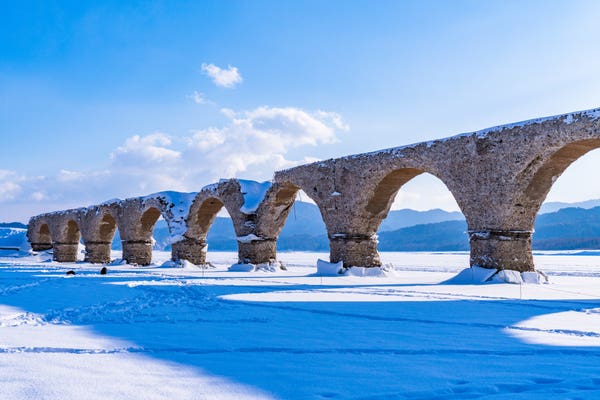 冬のタウシュベツ川橋梁