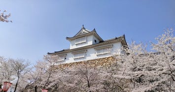 津山城