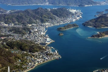 因島