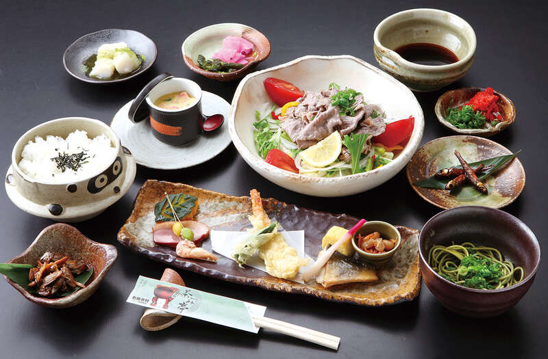 【和歌山県内発】 どど～んと！「近江牛約400ｇ」又は「うなぎ約250ｇ＆近江米約2ｋｇのセット」選べるお持ち帰り付！ 滋賀・大総力祭！甲賀三大佛・蓬莱庭園の大池寺と信楽高原鐵道　日帰り1