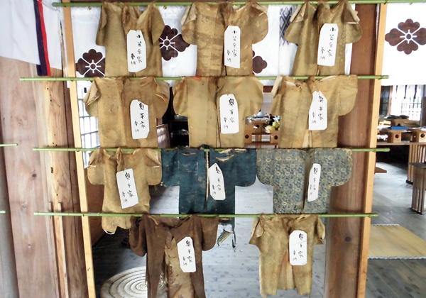 約1万本の白い彼岸花と御神衣鑑賞と伝法寺庄古民家レストラン3
