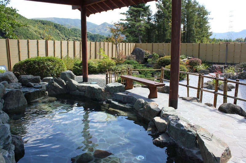 【岩国発】 新見千屋温泉いぶきの里と桃源郷・美咲花山園のあじさい　日帰り2