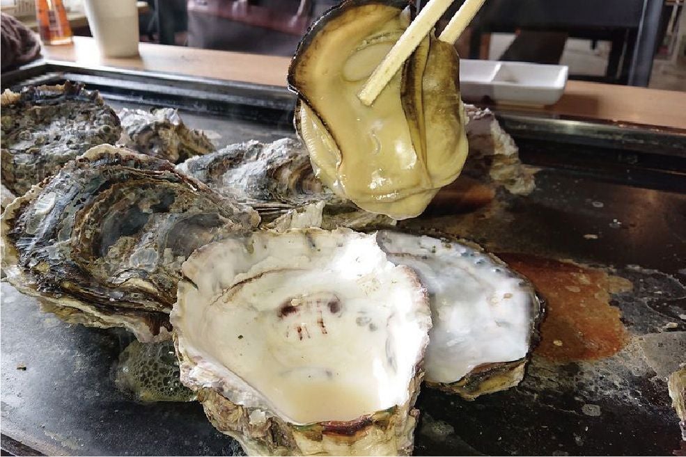 ＜京都＞夏の究極の味覚 舞鶴湾で育った「岩ガキ」を地元のかき小屋で食す！【垂水･名谷･西鈴蘭台出発】2