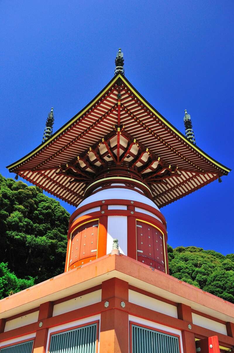 【愛媛県内発】 厄除けの寺「薬王寺」と阿波國一宮「大麻比古神社」 日帰り1