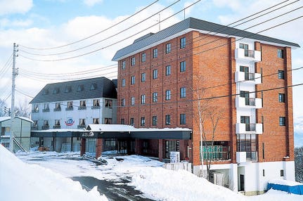 【東京・横浜】夜発　［斑尾高原スキー場＆タングラムスキーサーカス　リフト券付］シルクイン斑尾２泊（滞在中利用ＯＫのレンタル付）＜２０２５－２０２６　ＪＡＭＪＡＭスキー＆スノボ＞