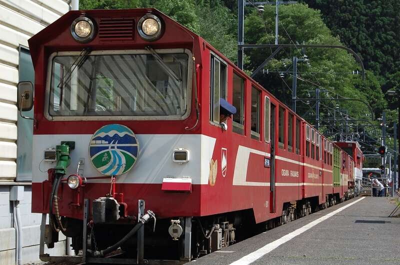 【新大阪駅・京都駅・米原駅・名古屋駅発】 陸・湖・空！3つの乗り物でめぐる富士・箱根・大井川鐵道の旅3日間2