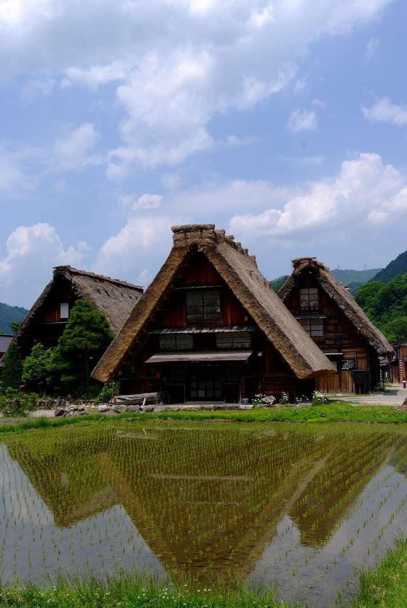 【茨城県内発】 特急・北陸新幹線(上野～上田駅間利用) 秋の高山祭・宵祭と秋色の上高地・白川郷3日間3