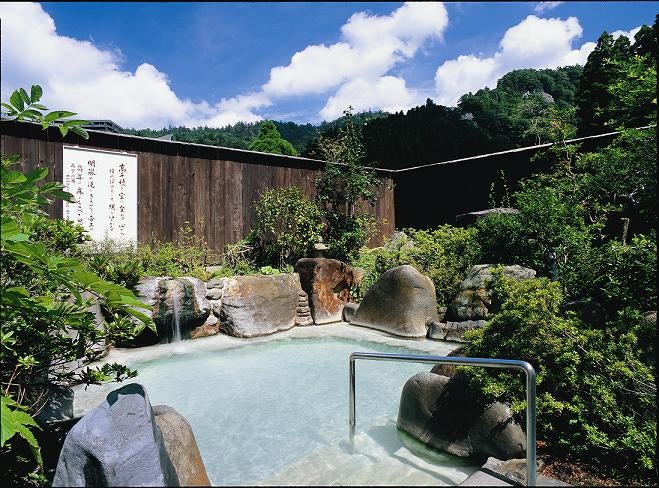 【山口県内／博多駅発】 ２つの『５つ星の宿（注）』「霧島ホテル」と「指宿白水館」ゆったり名旅館でくつろぐ休日３日間2