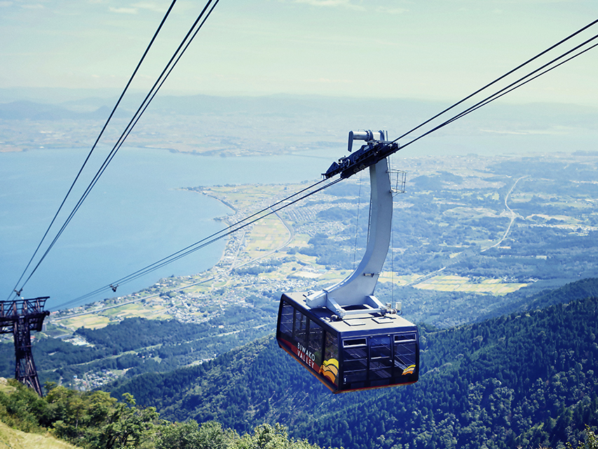 天空のパノラマ「びわ湖テラス」空中さんぽと予約殺到！人気の「いちご園」でいちご狩り食べ放題！【久宝寺・近鉄八尾・八戸ノ里・新石切発】2