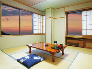 ●夜発バス　野沢温泉　四季の宿 山三荘　（2泊4日）