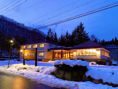 【東京・横浜】夜発［Hakuba47 ウインタースポーツパーク＆エイブル白馬五竜スキー場 リフト券付］白馬パークホテル1泊（滞在中利用OKのレンタル付）＜JAMJAMスキー＆スノボ＞