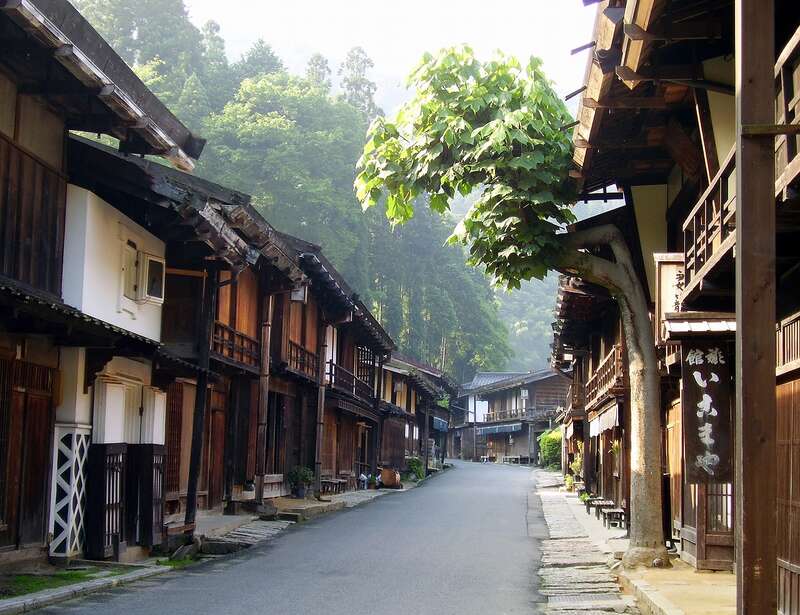 【群馬県内発】 阿智村「天空の楽園　日本一の星空ナイトツアー」と涼風の赤沢森林鉄道・妻籠宿 天竜水神温泉「花薫る宿　よし乃亭」2日間3