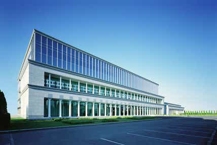 【茨城県内発】 大人気！大人が楽しい工場見学＆お買い物ツアー＆こんにゃく詰め放題体験　～ガトーフェスタ ハラダ本社工場＆こんにゃくパーク＆めんたいパーク群馬＆上里カンターレ～