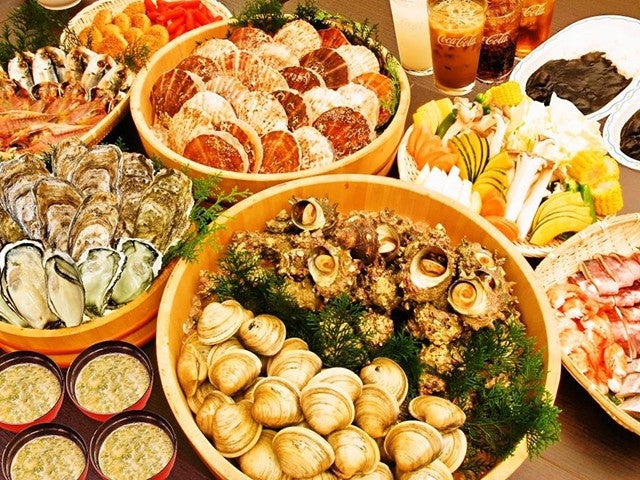 ■＜日本テレビ｜ヒルナンデス！にて紹介コース＞【静岡】贅沢の極み！浜焼き食べ放題×マスクメロン1玉狩り！大人気スポット『伊豆・村の駅』＆活気あふれる『沼津港』でお買い物♪　2