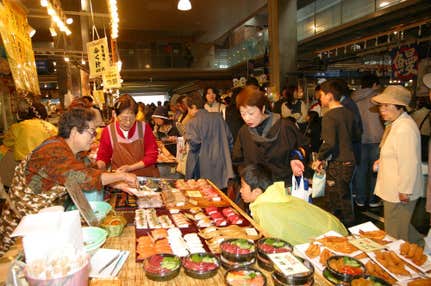 下関唐戸市場『活きいき馬関街(ばかんがい)』　日帰りバスツアー🚌
