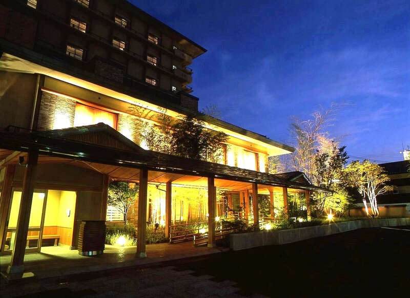 【ＪＲ和歌山駅発】 ３つの『５つ星の宿』(※)由布院温泉「ゆふいん山水館」・人吉温泉「あゆの里」・別府温泉「杉の井ホテル」で過ごす、温泉ゆっくり旅４日間3