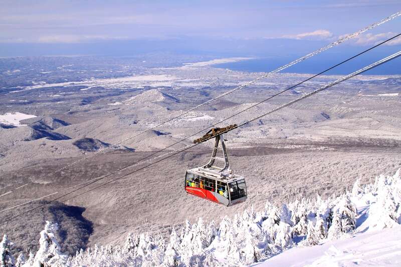 【鹿児島空港発】 酸ヶ湯温泉と白銀の世界！津軽鉄道ストーブ列車＆八甲田アイスモンスター３日間3