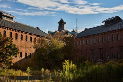 【福井県内発】  美しき監獄からの問いかけ　　奈良監獄ミュージアム by 星野リゾート　日帰り