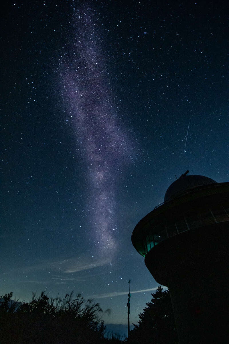 【福井県内発】 星空ロマン「大野市南六呂師星空保護区」星空観望と「かつやま恐竜の森」化石発掘に挑戦！　日帰り2