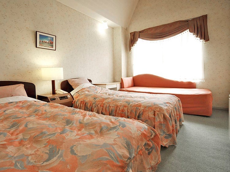 朝発バス/☆リフト＆レンタル滞在中付☆ホテルグリーンプラザ上越・1泊リフト2日券付2