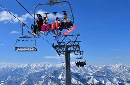 【往復新幹線指定席で行く】ガーラ湯沢 1泊2日【リフト1日券付】【夕食・翌朝食付】