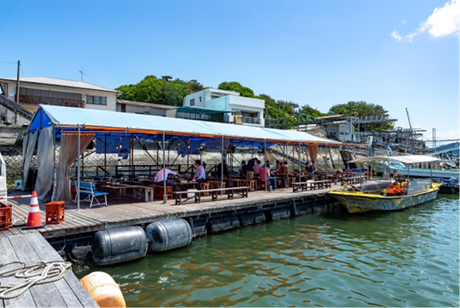 水産会社直営「かき小屋」で食す！焼きがき食べ放題と世界遺産嚴島神社　日帰り3
