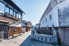 江戸・明治期のﾚﾄﾛな町並み　倉吉白壁土蔵群まち歩き1
