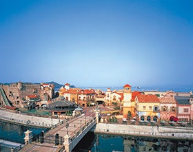 姫路・加古川　発
和歌山マリーナシティ　約50種類の本格「和・洋・中」ランチバイキング3