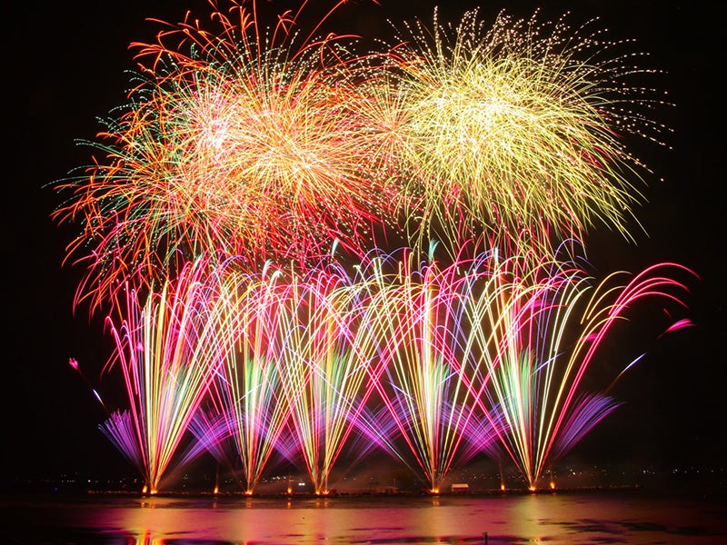 🌊サマーセール開催中🌊【新宿・西船橋発】ぶっとび格安✨諏訪湖祭湖上花火大会2026(観覧席なしプラン）夜空と湖面を染め上げる大迫力の花火を満喫🎆（復路夜行便/翌日新宿着）3