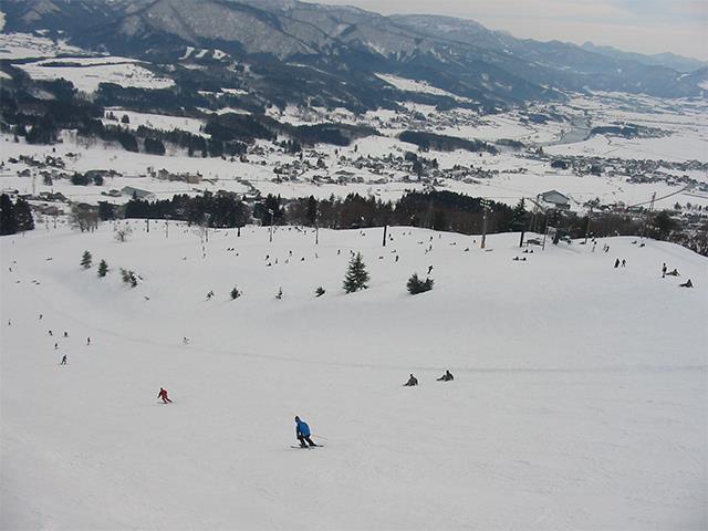 ■●夜発バス　戸狩温泉スキー場　ウィンターセール　ロッジ・民宿プラン（1泊4日）1