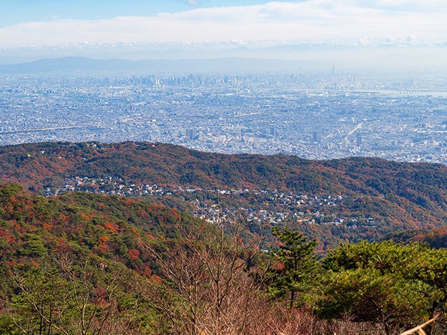 名古屋発■２０２６年１０月１０日（土）■〔中級+〕ロックガーデンから六甲最高峰　日帰り　♪名鉄の日帰りトレッキング1
