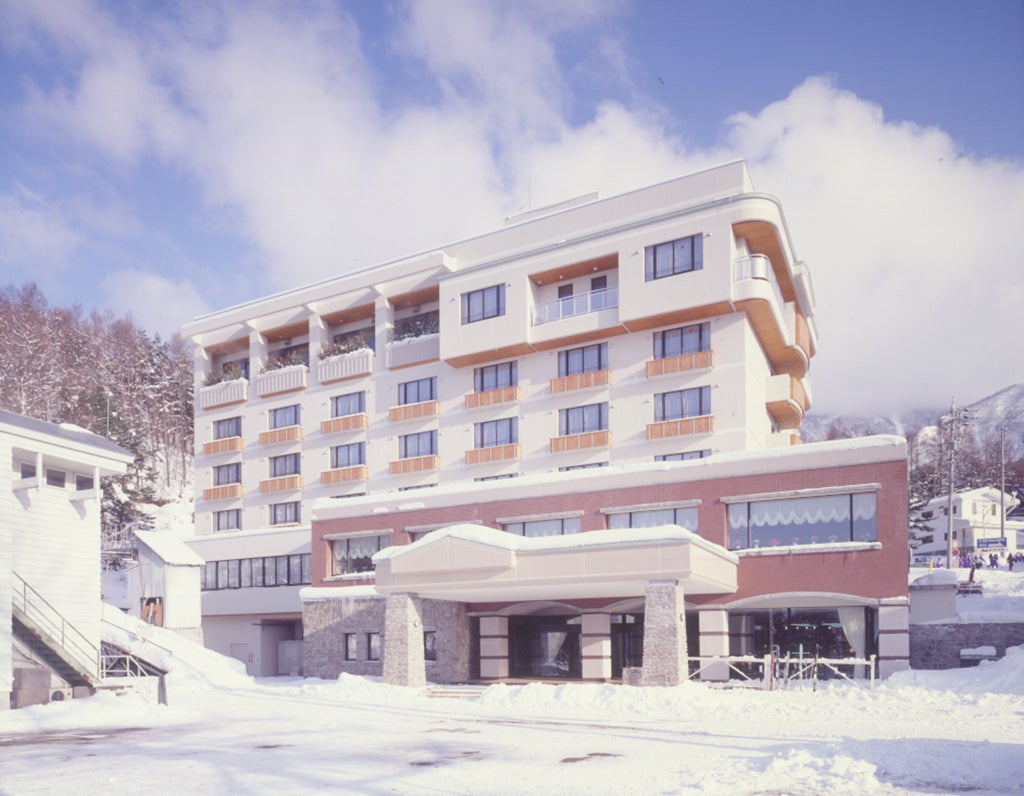 【大阪・京都】夜発　［竜王スキーパーク　リフト券付］ホテルノース志賀　東館２泊（滞在中利用ＯＫのレンタル付）＜２０２５－２０２６　ＪＡＭＪＡＭスキー＆スノボ＞1