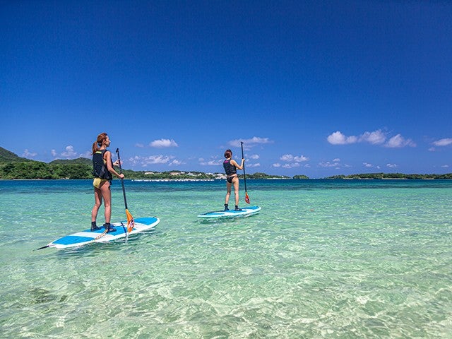 ■【川平湾SUP又はカヌー＆青の洞窟シュノーケリング付】川平湾ではSUP又はカヌーのお好きな方を体験可能！青の洞窟周辺の海は透明度抜群！！石垣島・竹富島・西表島ホテルチョイスプラン4泊5日3