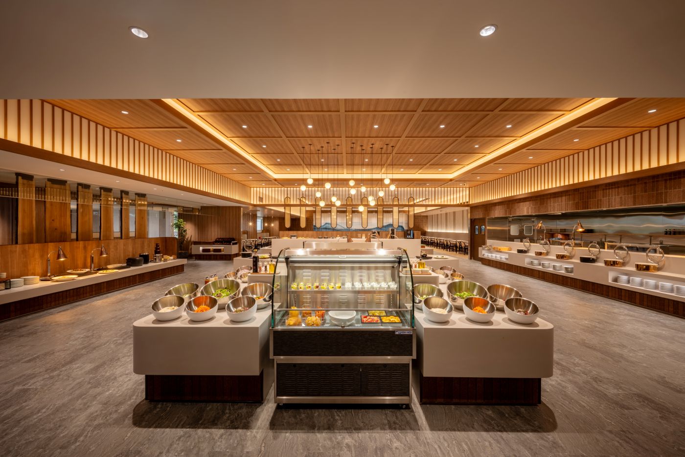 ザ・パルス霧島で楽しむ豪華ランチビュッフェ 春の生駒高原と霧島神宮参拝　日帰りバスツアー🚌2