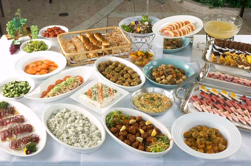 【東室蘭駅発】 【東室蘭発】「ガトーキングダム　サッポロ」でランチブッフェと厚田の桜2