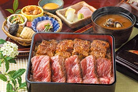 龍野　花田　三木発
炭火近江うな牛御膳と瀬田川リバークルーズ