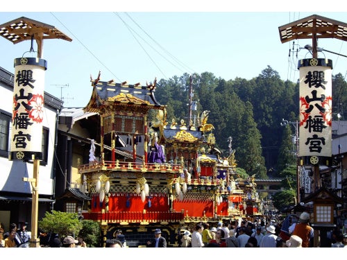 【名古屋発】たっぷり3時間半滞在！秋の高山祭＆飛騨牛陶板焼き御膳1