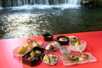 【木曽川・一宮発】＊日帰り昼食付＊『京都　貴船の川床料理』2