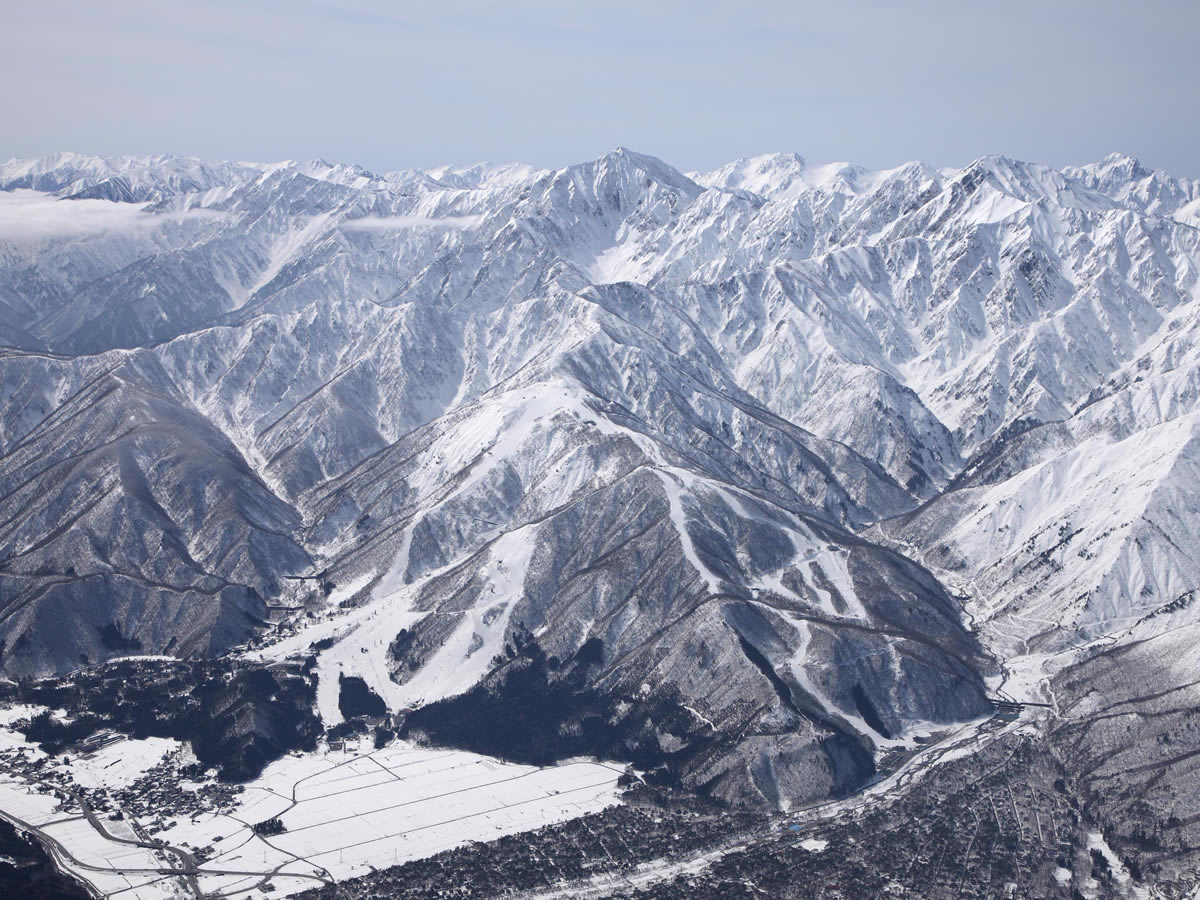 【長野駅】朝出発 バスで行く Hakuba47＆ 白馬五竜スキー場リフト券付日帰りパック3