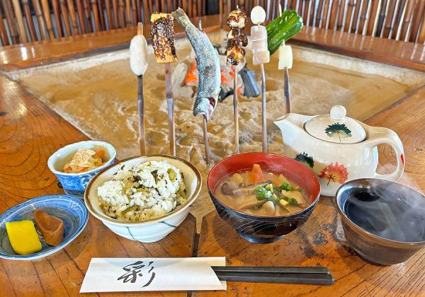 【福岡地区発着】観音桜と南阿蘇桜公園と高森峠の千本桜と豊肥線3段式スイッチバック列車の旅1