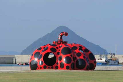 【東京駅・品川駅・新横浜駅発】 〈美術館めぐり〉アートの島「直島」と瀬戸内美術館めぐり３日間