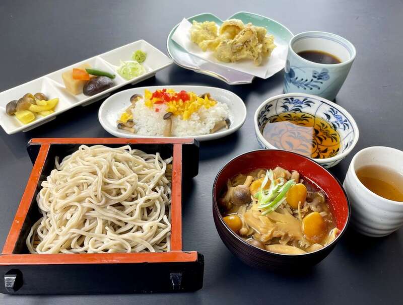 【栃木県内発】 日本最大規模打ち上げ4万発（予定） 有料観覧席確保！諏訪湖祭湖上花火大会 　２日間3