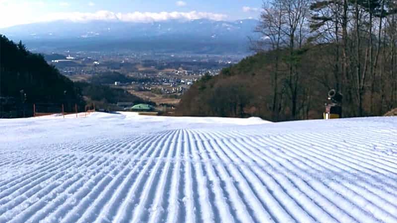 【新宿・各地（シャトル）朝発】ぶっとび！日帰りスキー＆スノボ｜佐久スキーガーデンパラダ・南パラダIN（リフト券付）2