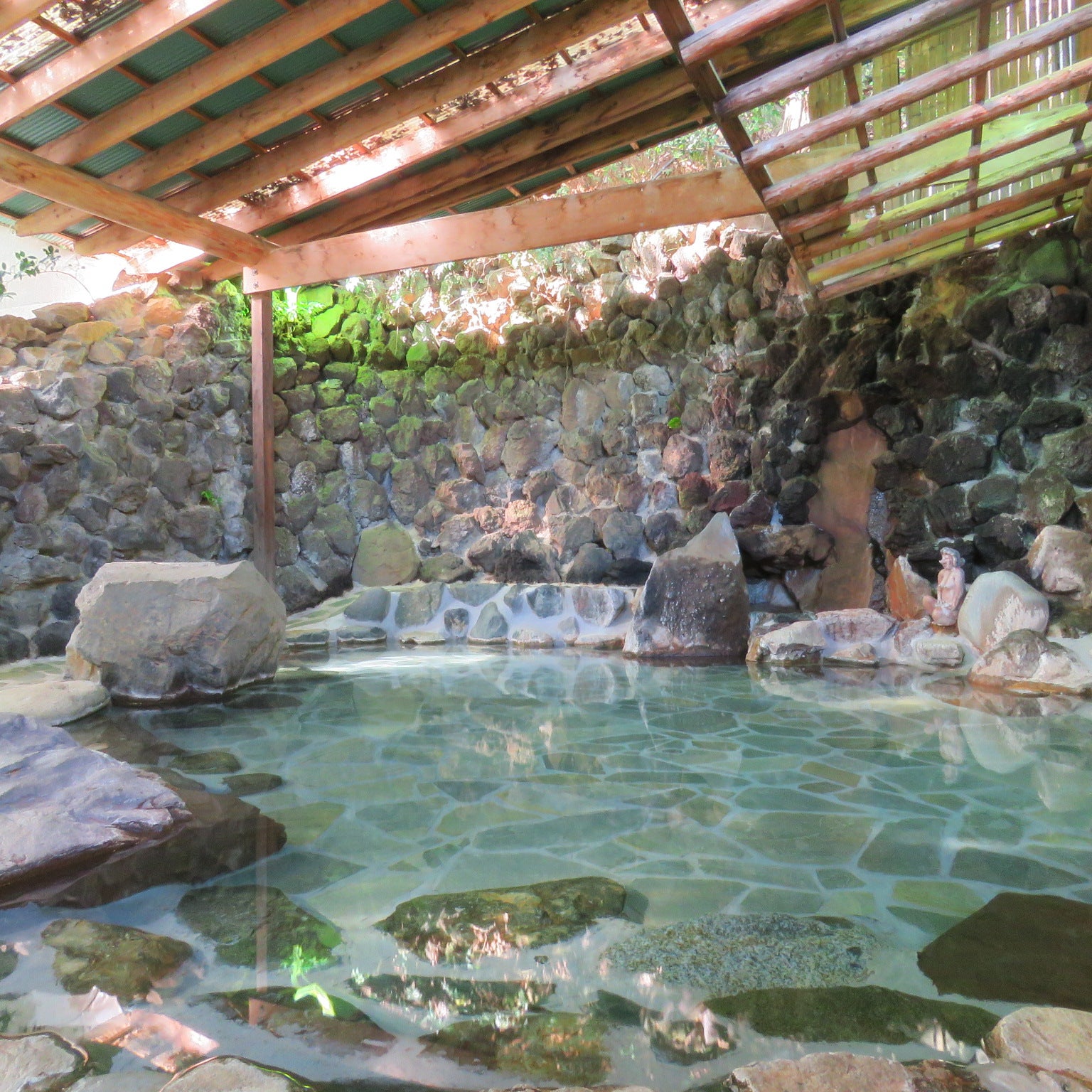 【東京駅・品川駅・川崎駅・横浜駅・大船駅発】 【コダワリ温泉】箱根湯本の駅近く源泉100％かけ流しの湯　かっぱ天国湯ったり日帰りフリープラン1