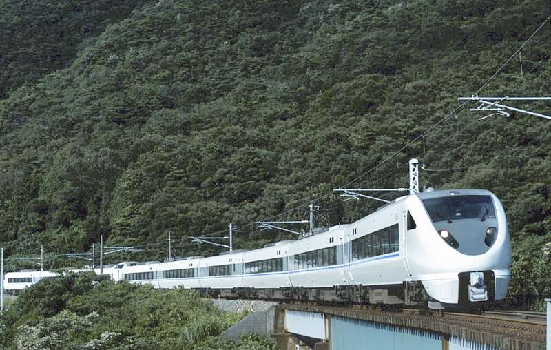 【富山・石川・福井発】 【個人プラン】北陸新幹線＋特急サンダーバード利用　大阪フリータイム　2日間1